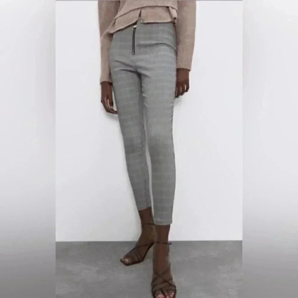 Zara Gray Plaid Legging Pants  Crop Checker Size Medium - Picture 3 of 11